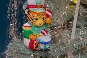 Video review of Christmas tree toys from Christmas stories of the 2022/2023 season